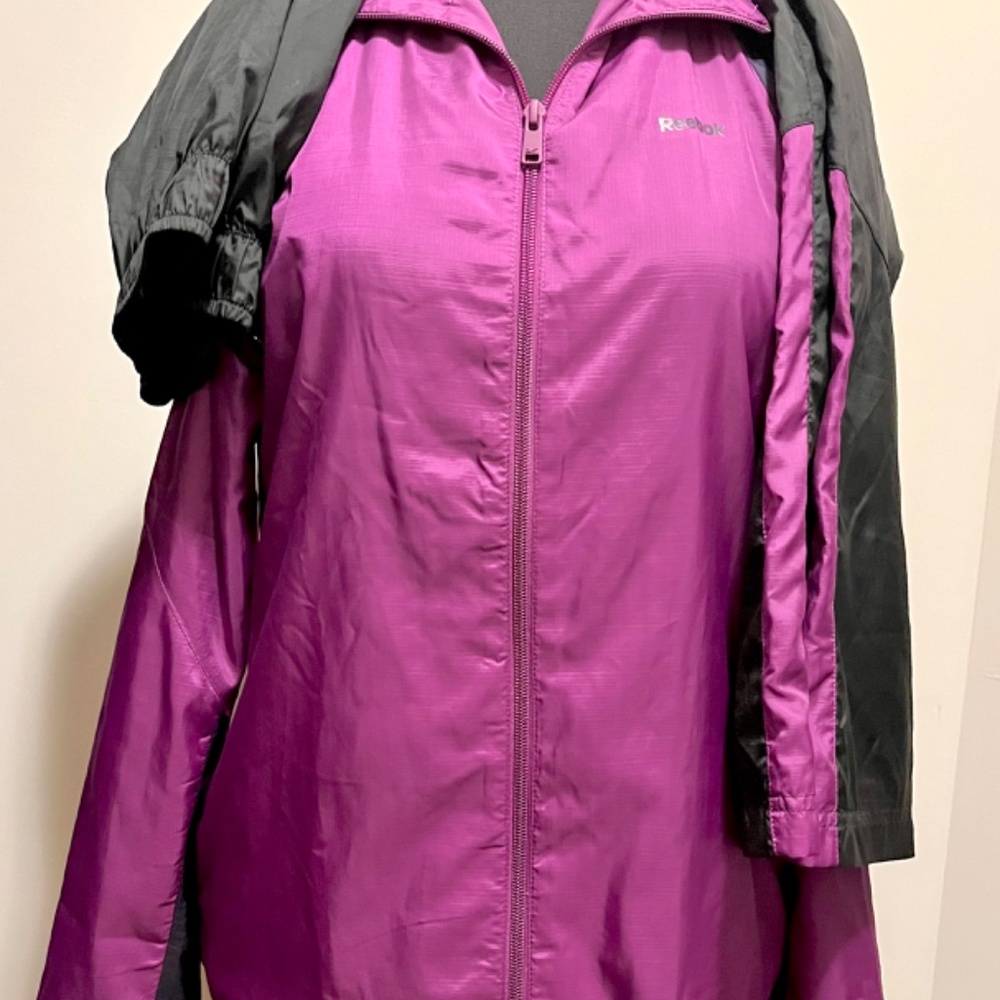 2pc Reebok Windbreaker Set - Picture 3 of 6